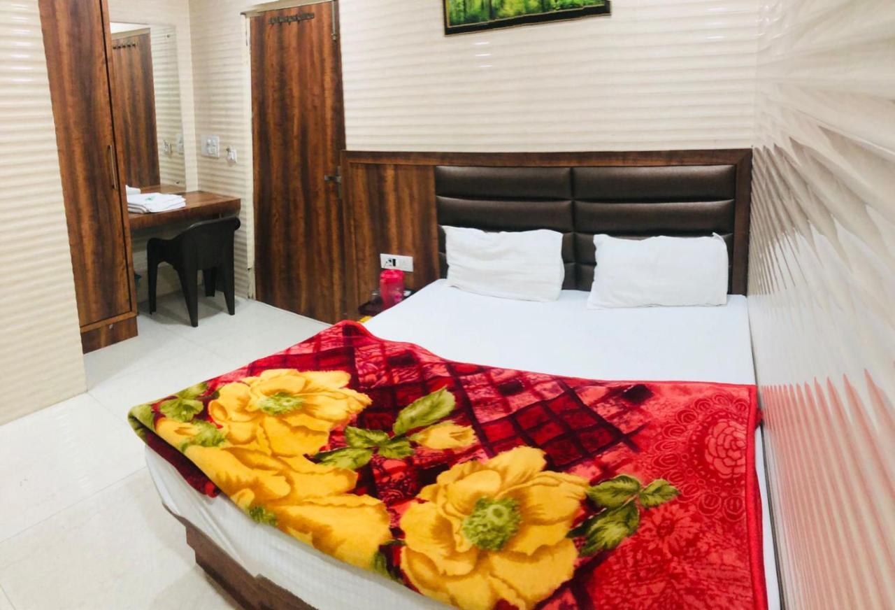 Jasneet Hotel
